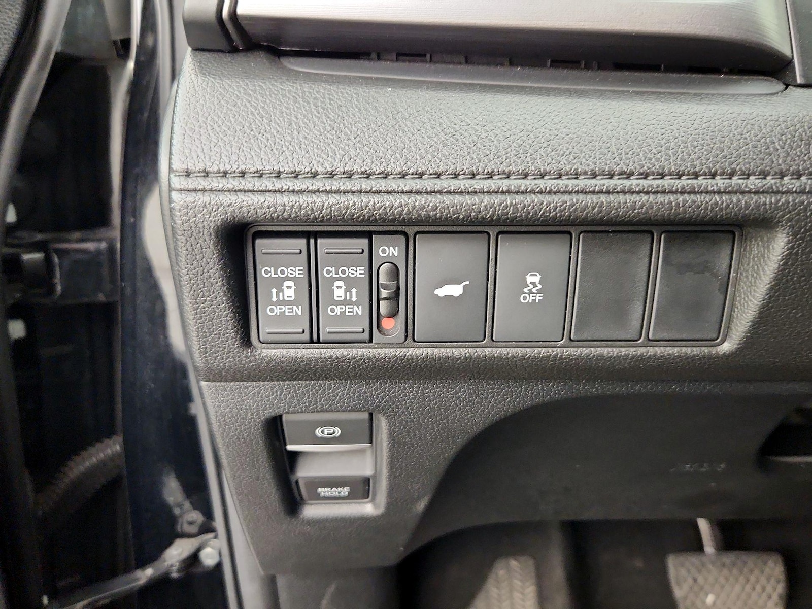 2025 Honda Odyssey EX-L - Photo 14