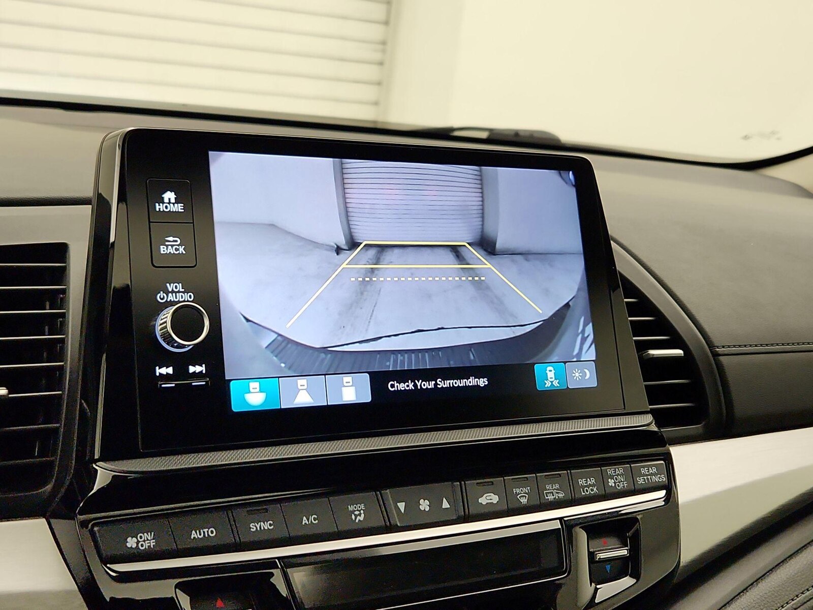 2025 Honda Odyssey EX-L - Photo 15