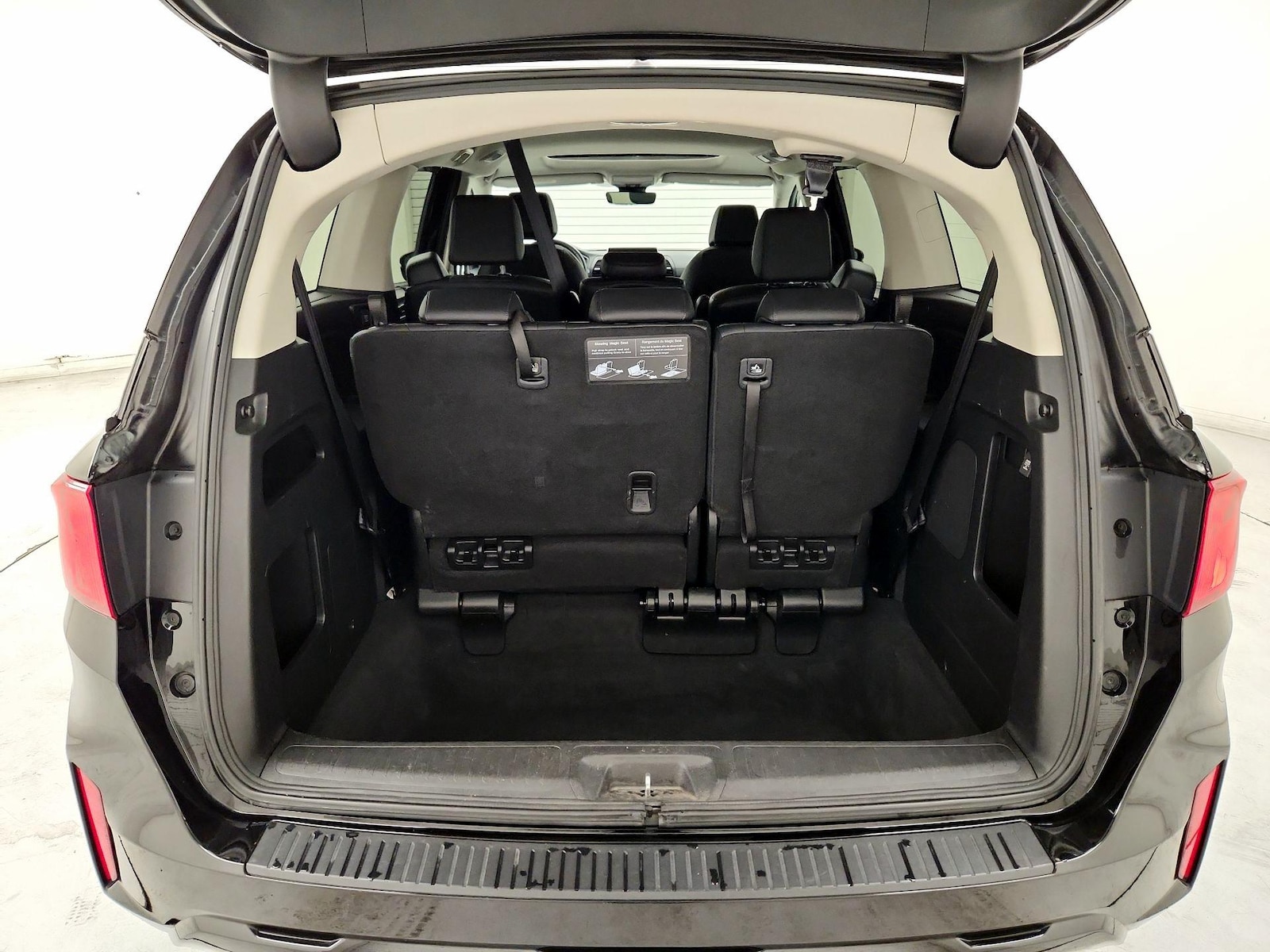 2025 Honda Odyssey EX-L - Photo 23