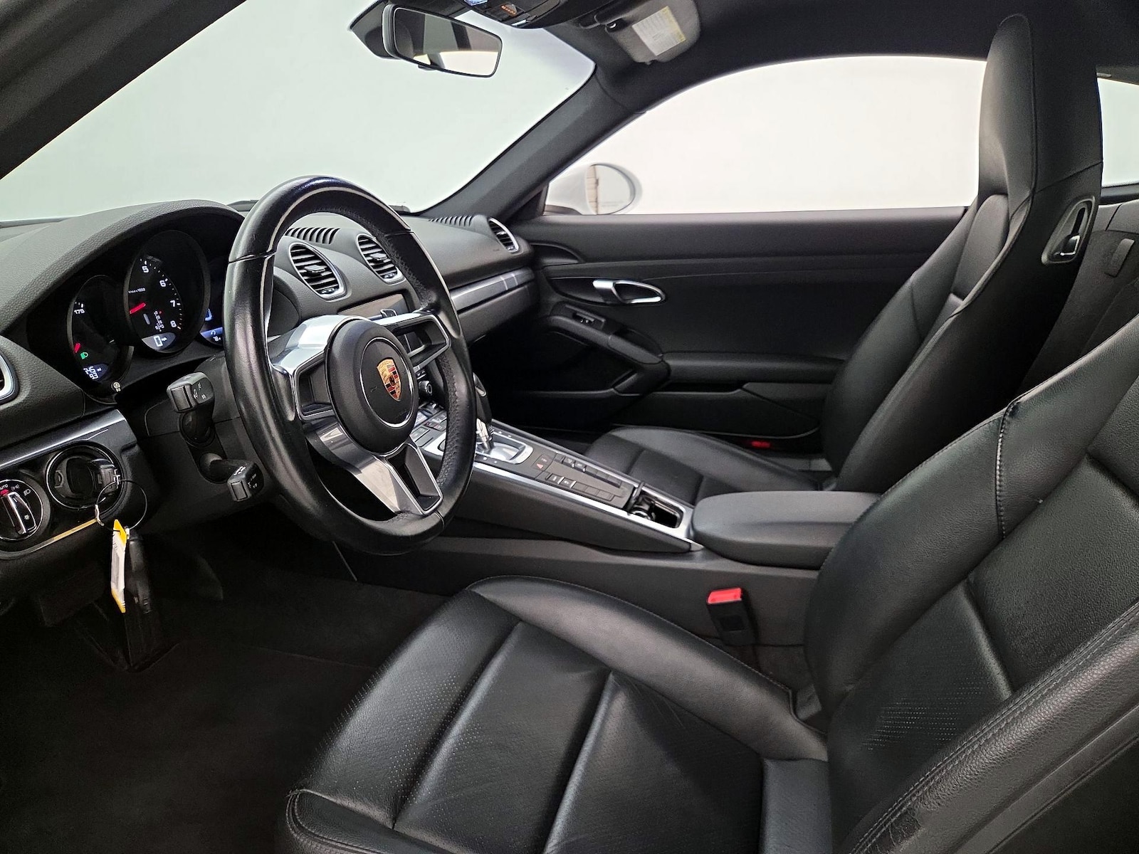 Leather Seats & Side Airbags