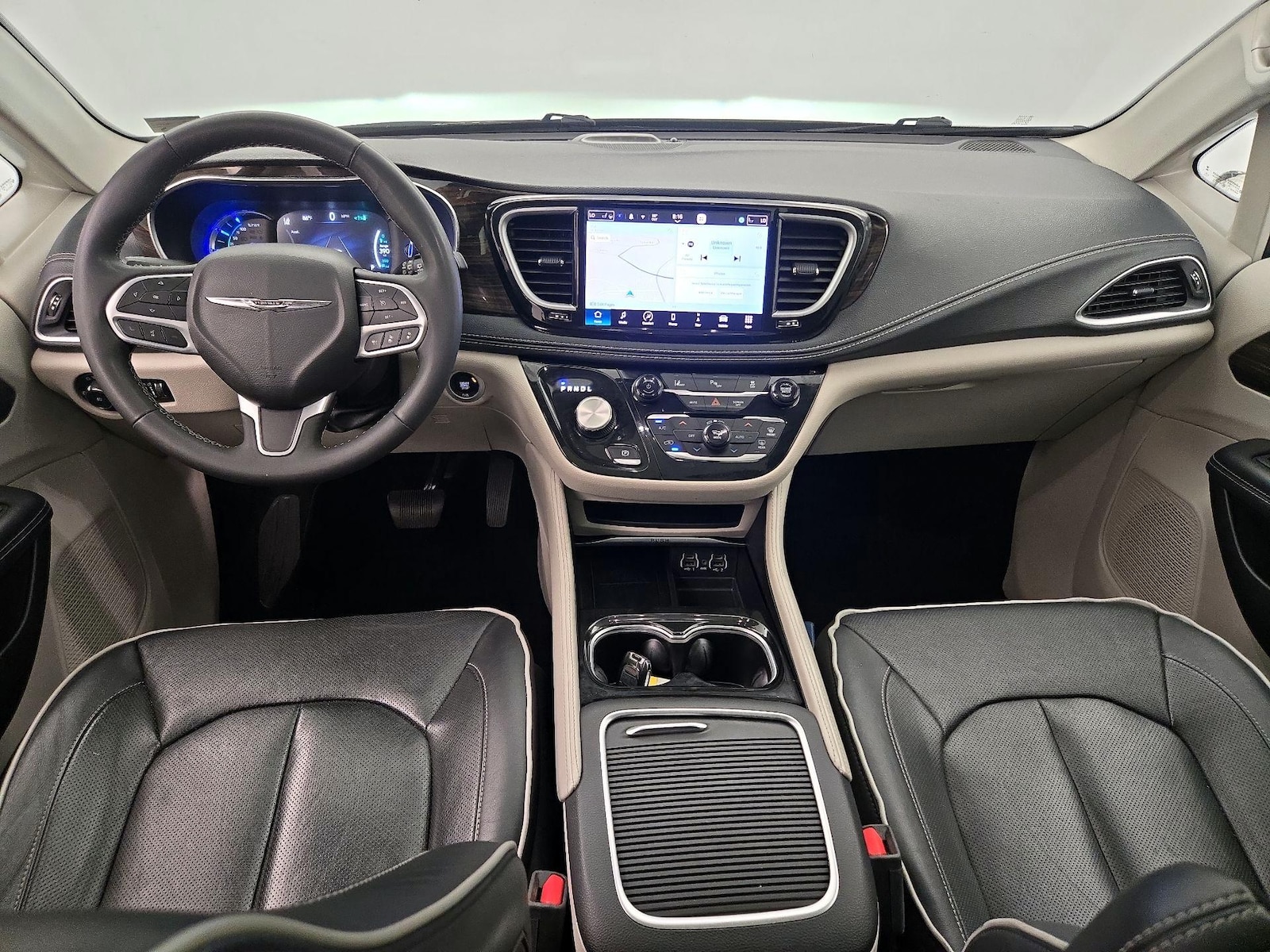 2023 Chrysler Pacifica Hybrid Limited - Photo 10