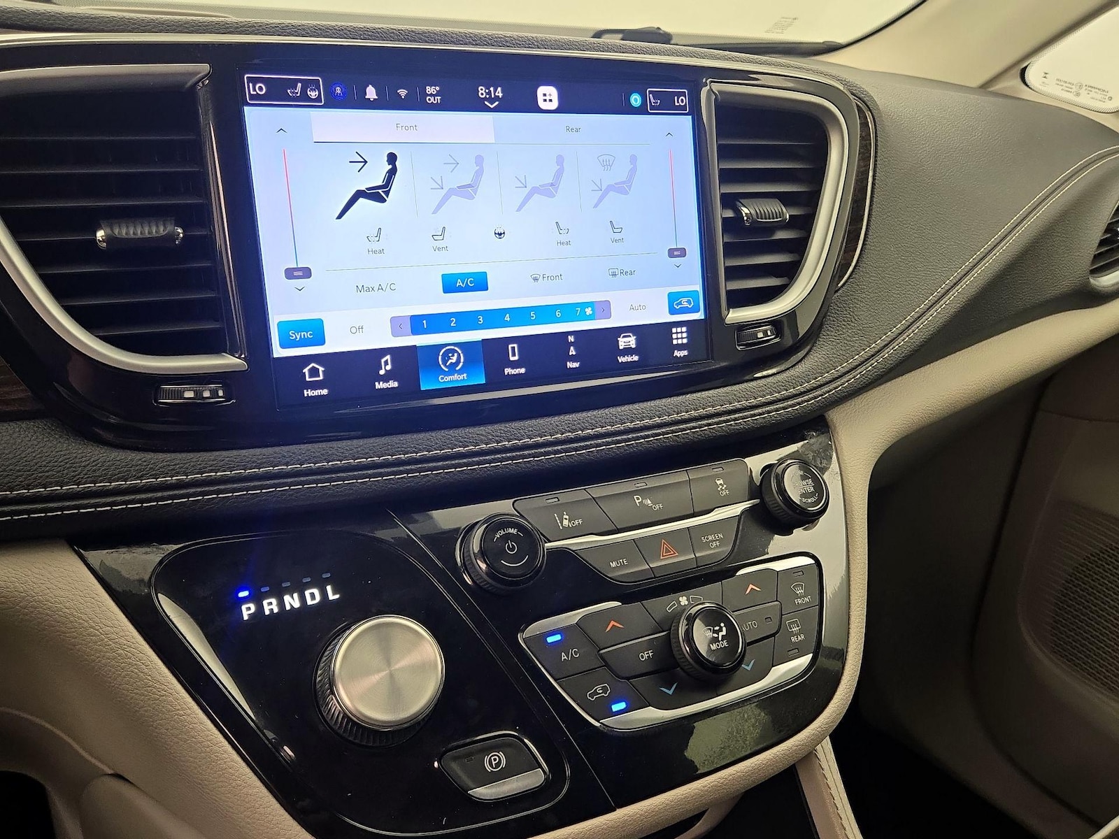 2023 Chrysler Pacifica Hybrid Limited - Photo 18