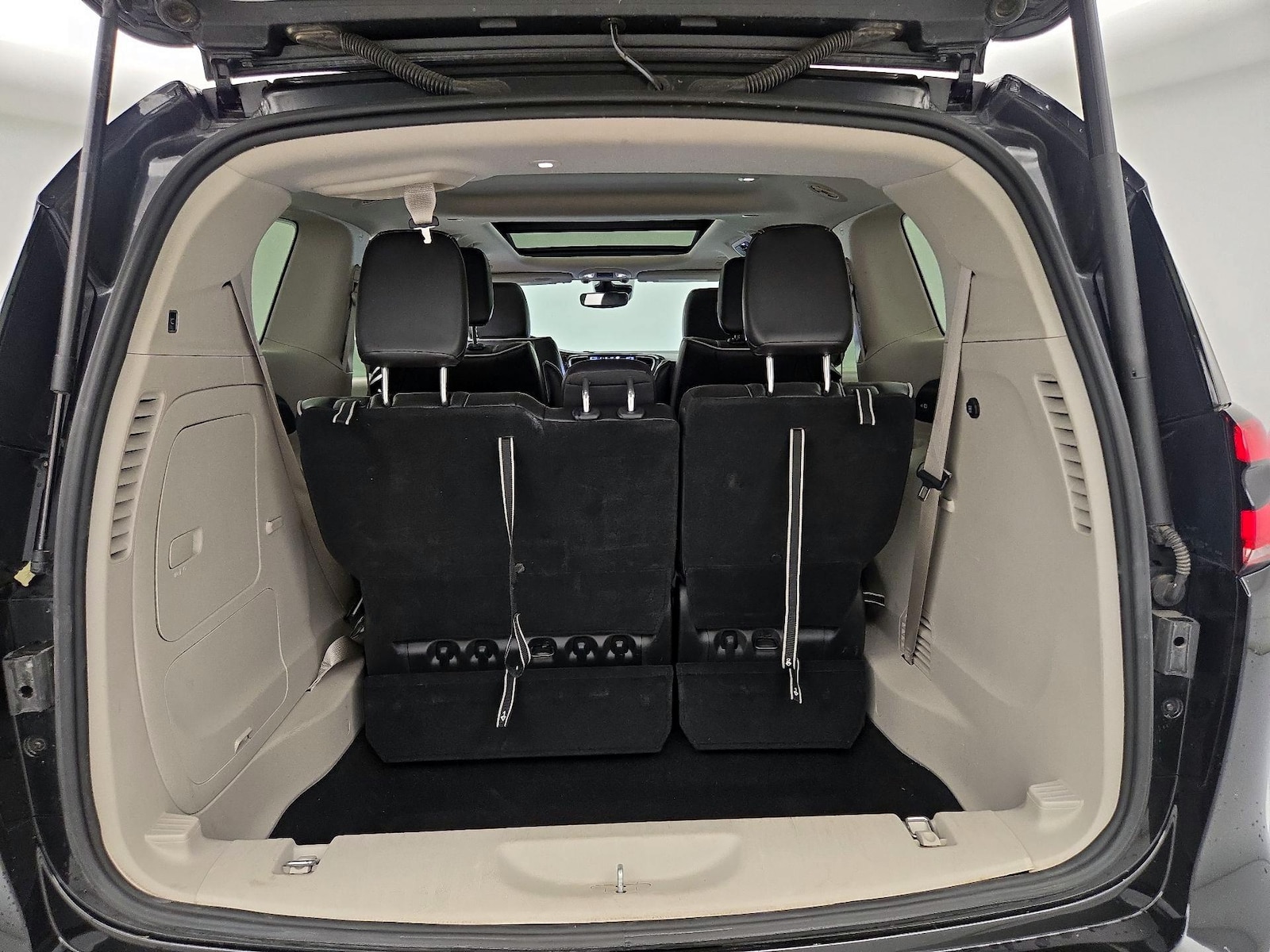 2023 Chrysler Pacifica Hybrid Limited - Photo 24