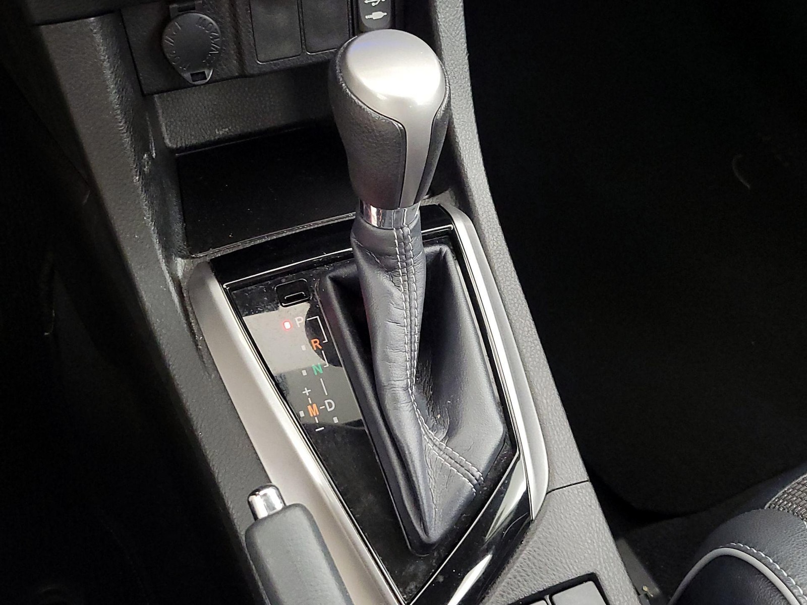 2014 Toyota Corolla S Plus - Photo 18