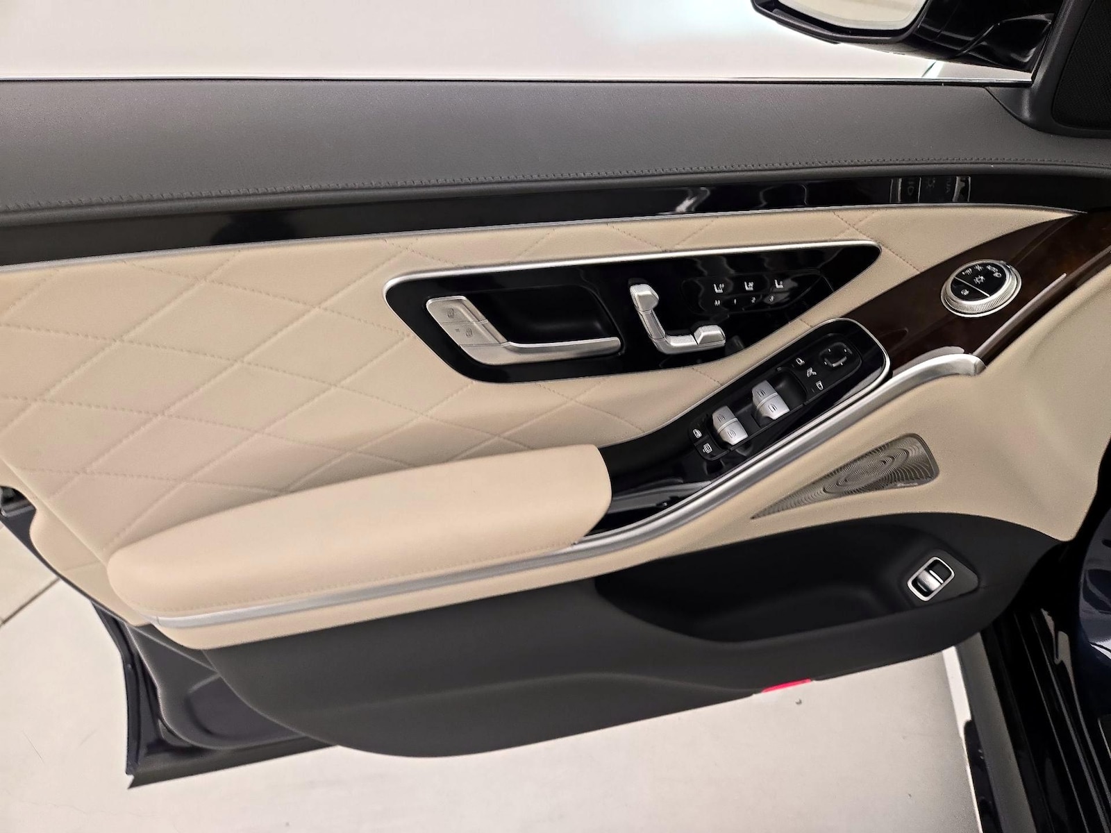 2026 Mercedes-Benz S-Class S 580 - Photo 13