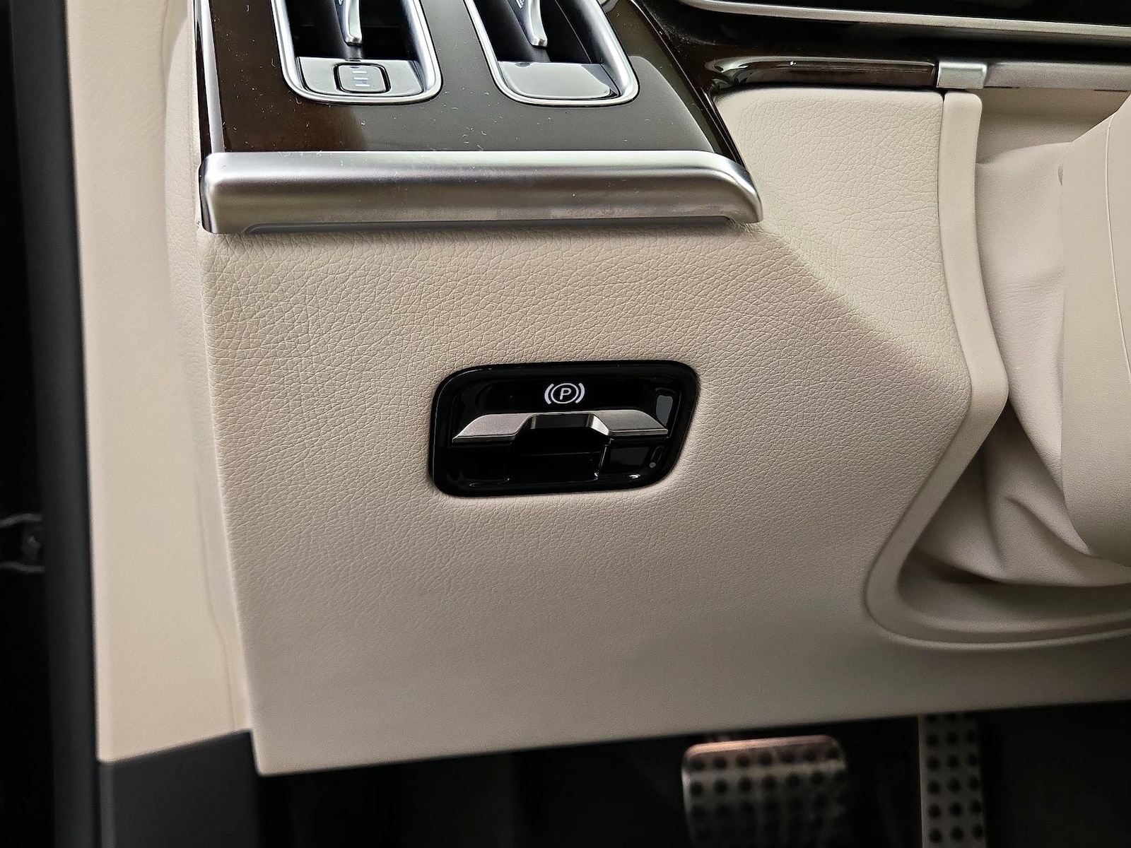 2026 Mercedes-Benz S-Class S 580 - Photo 14