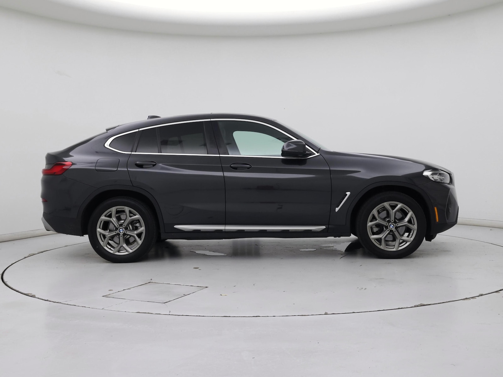 2022 BMW X4 30i - Photo 8