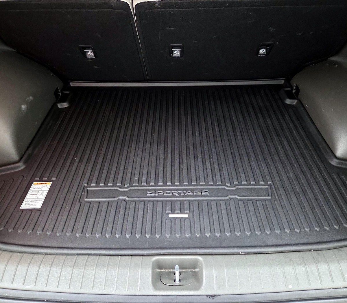 Trunk/Cargo (Seats Up)