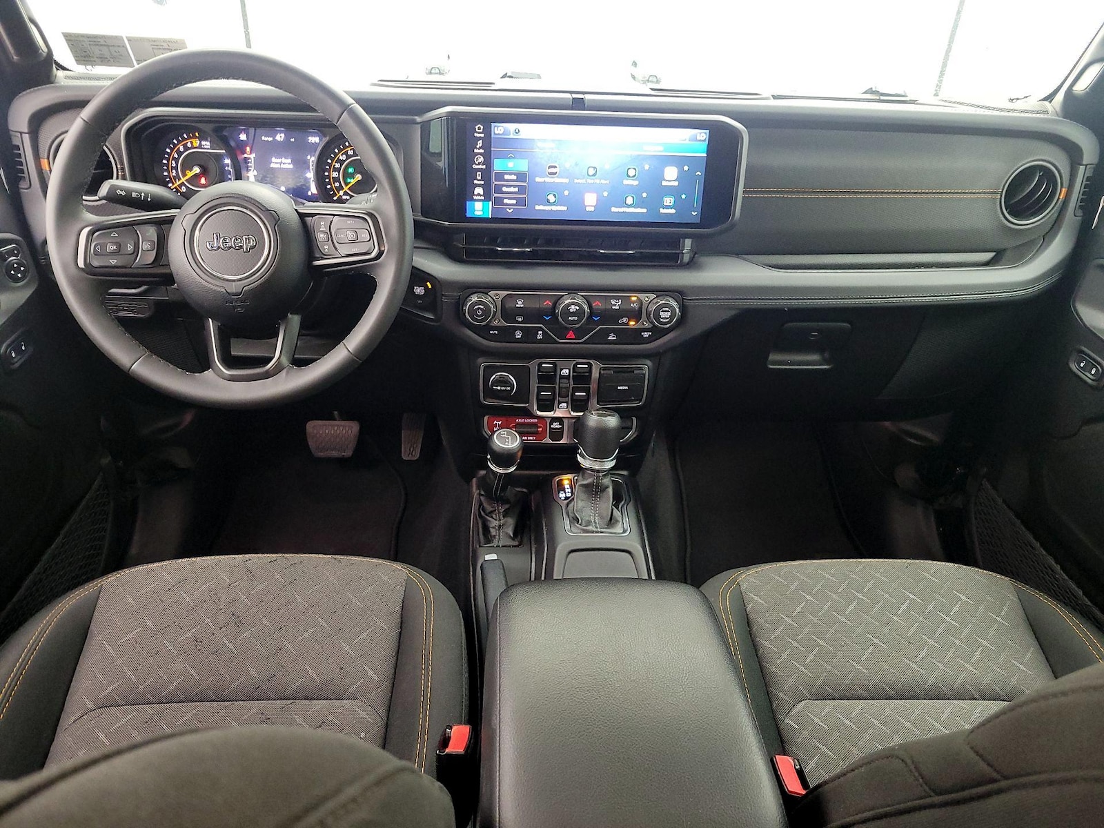 Apple CarPlay® & Android Auto™