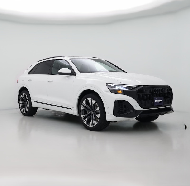 2024 Audi Q8 Premium