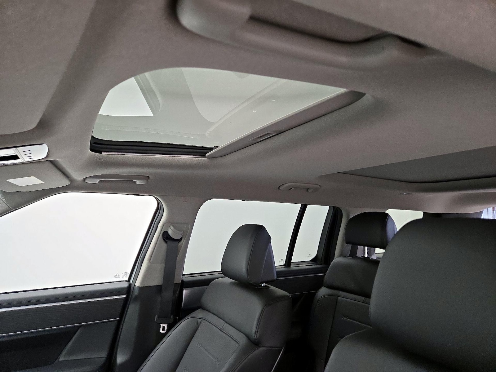 Panoramic Sunroof & Sunroof(s)
