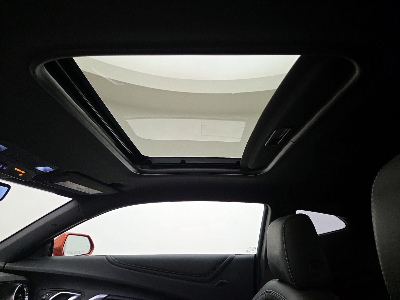 Sunroof(s) & Overhead Airbags