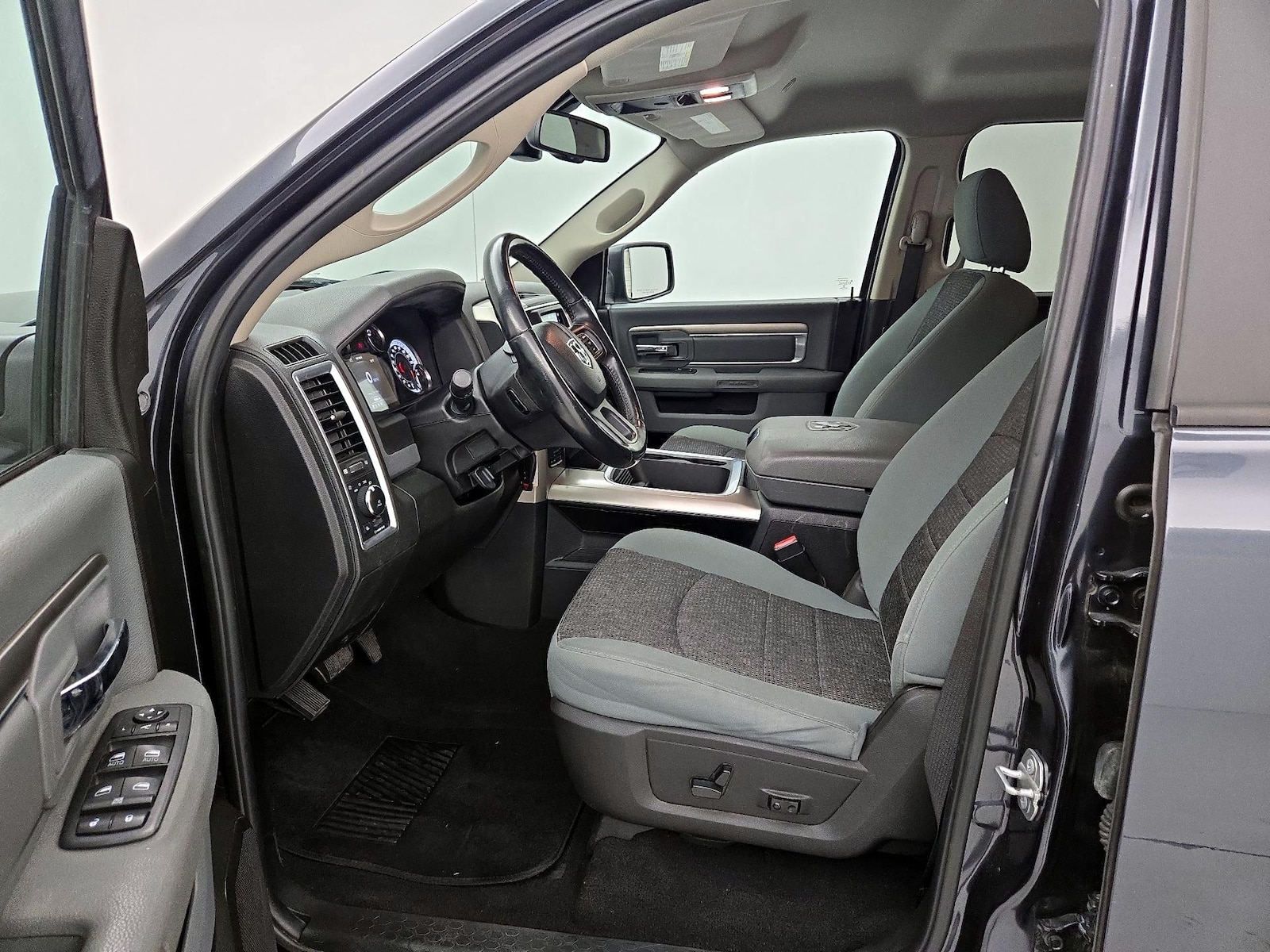 Power Seat(s) & Side Airbags