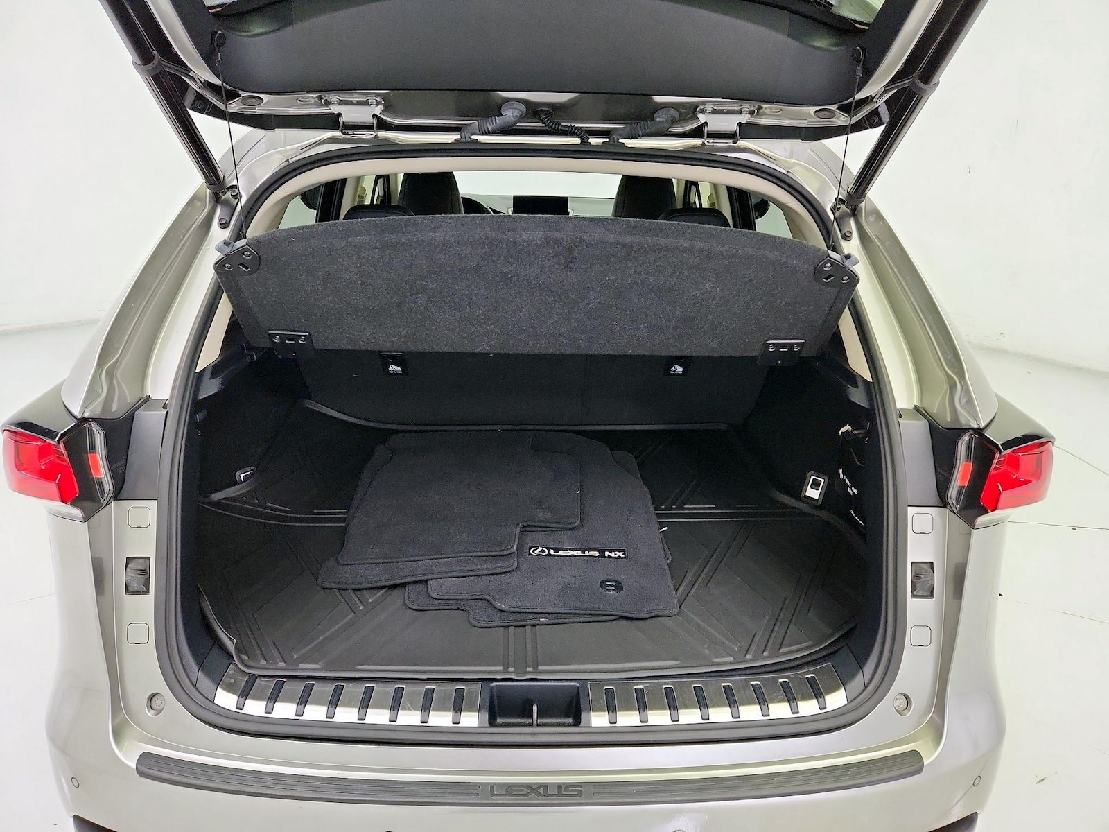 2019 Lexus NX 300 - Photo 23