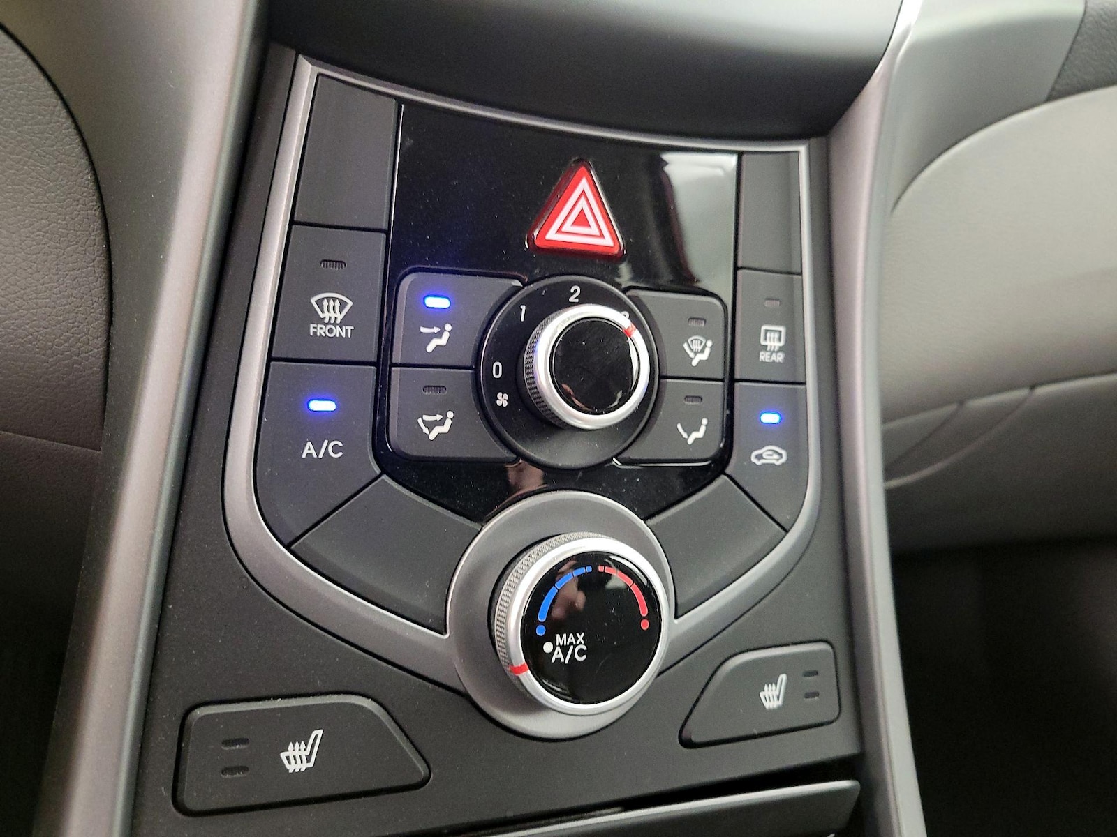 2014 Hyundai Elantra Coupe Base - Photo 16
