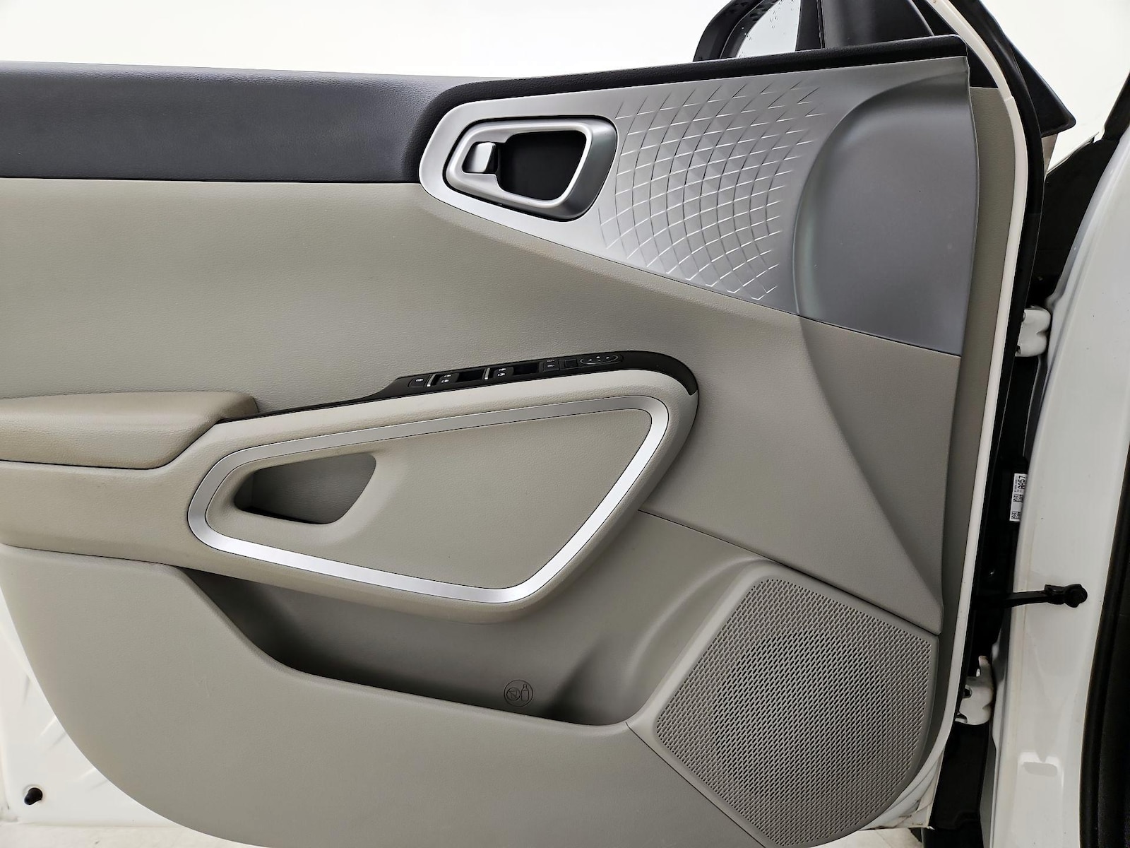 2021 Kia Soul LX - Photo 13