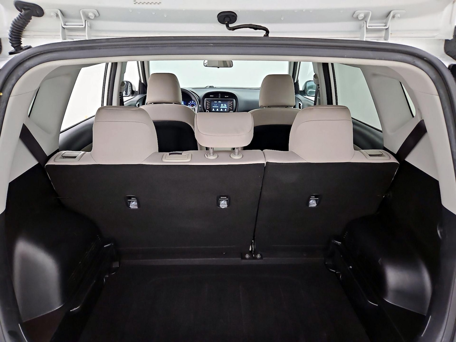 2021 Kia Soul LX - Photo 21
