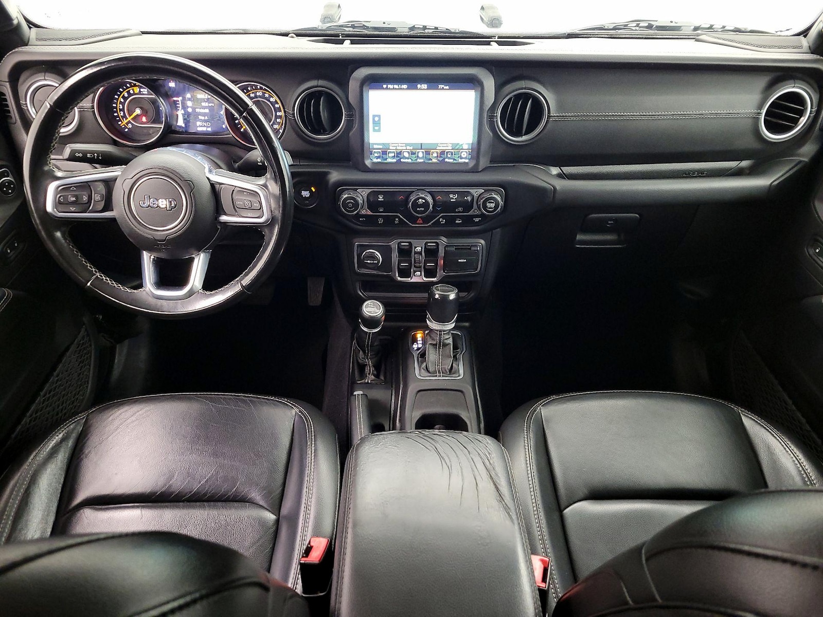 Apple CarPlay® & Android Auto™