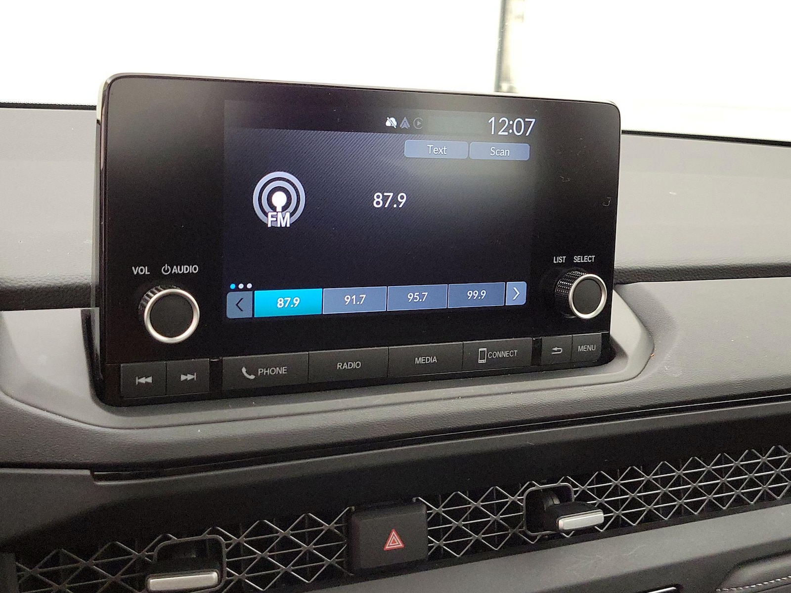 2025 Honda Accord SE - Photo 15