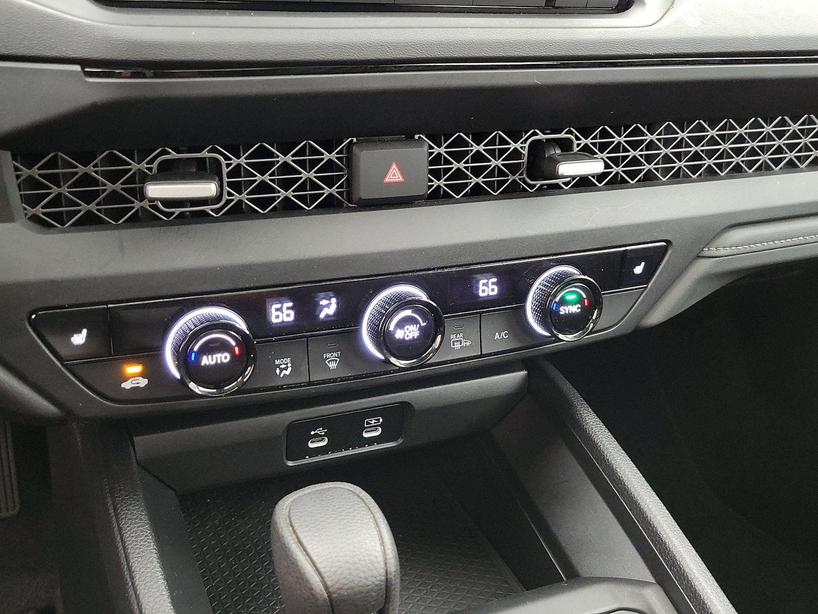 2025 Honda Accord SE - Photo 16
