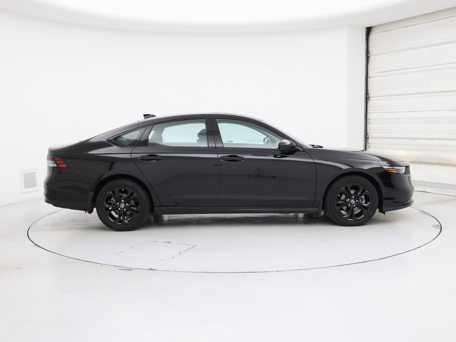 2025 Honda Accord SE - Photo 8