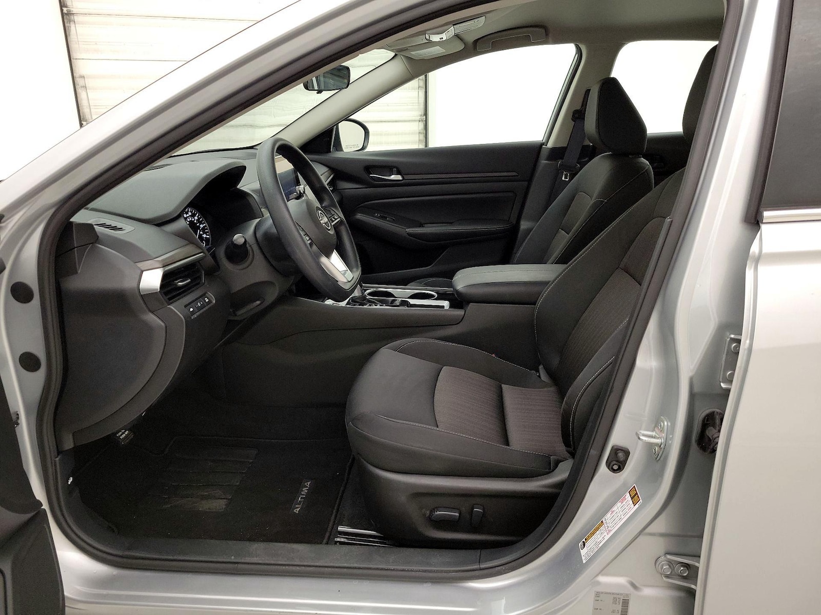 Power Seat(s) & Side Airbags
