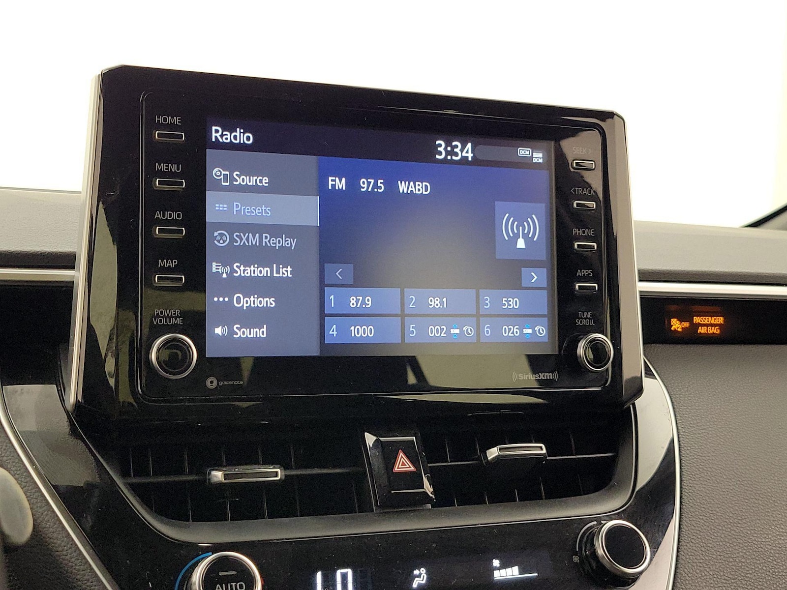 2021 Toyota Corolla SE - Photo 16