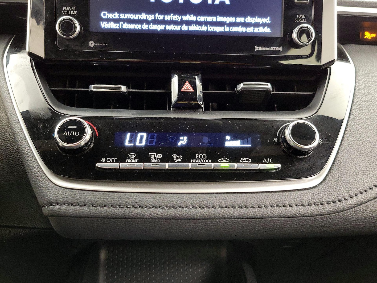 2021 Toyota Corolla SE - Photo 17