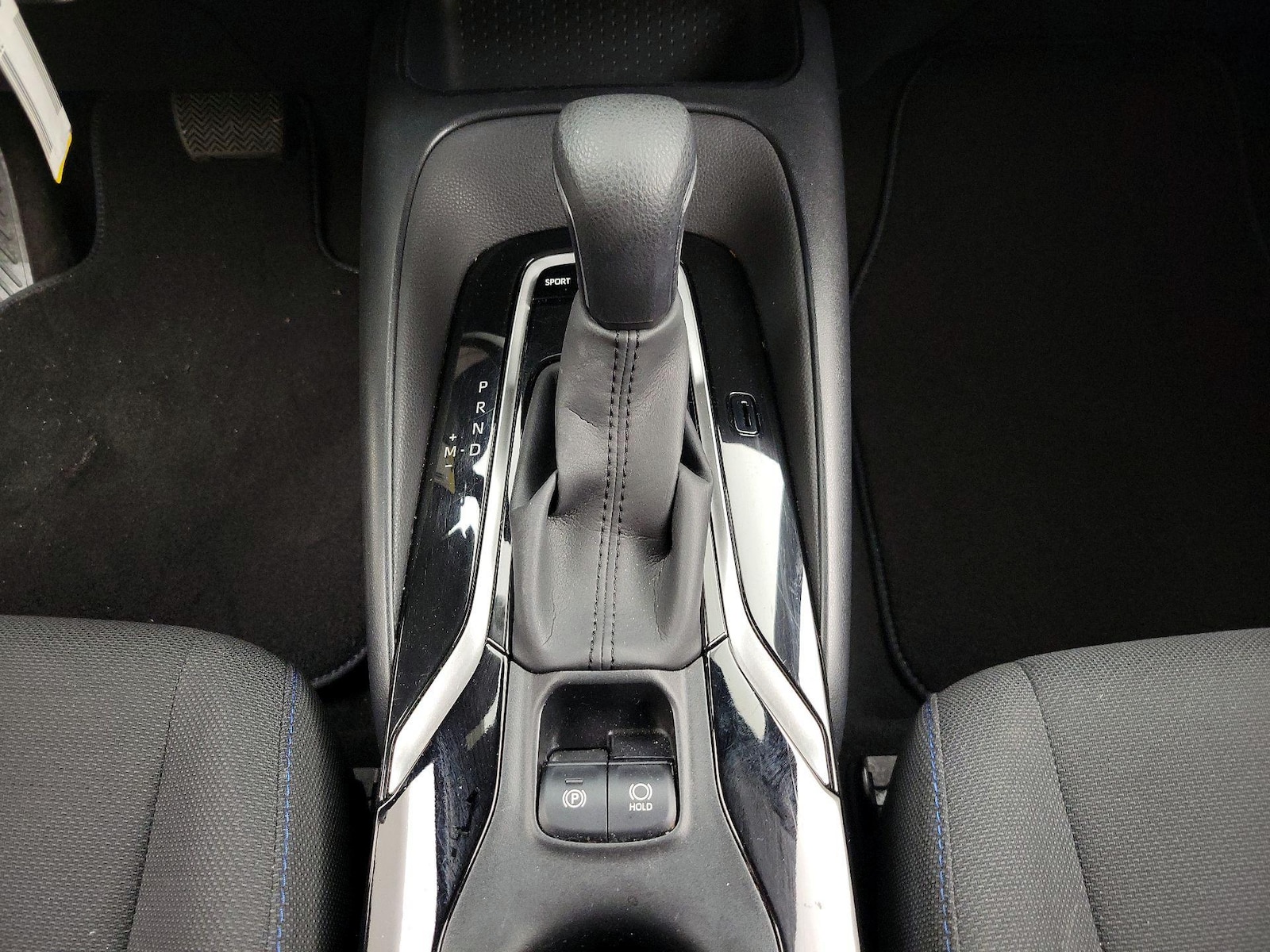2021 Toyota Corolla SE - Photo 18