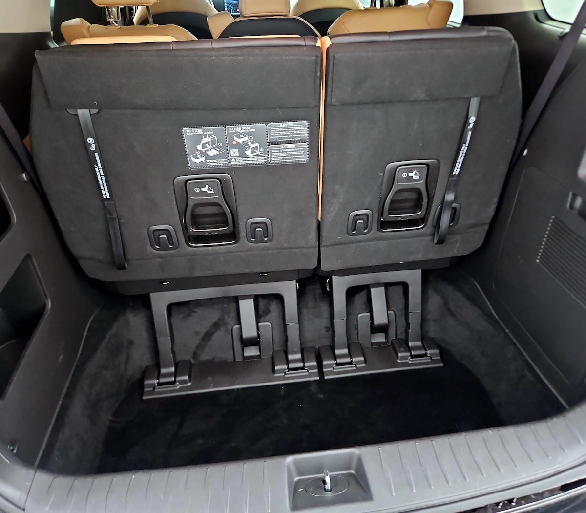 Trunk/Cargo (Seats Up)