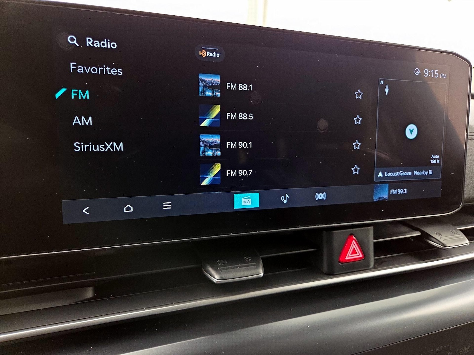 2025 Kia Carnival LXS - Photo 17