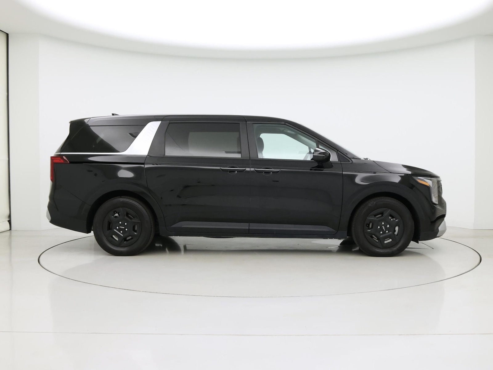2025 Kia Carnival LXS - Photo 8
