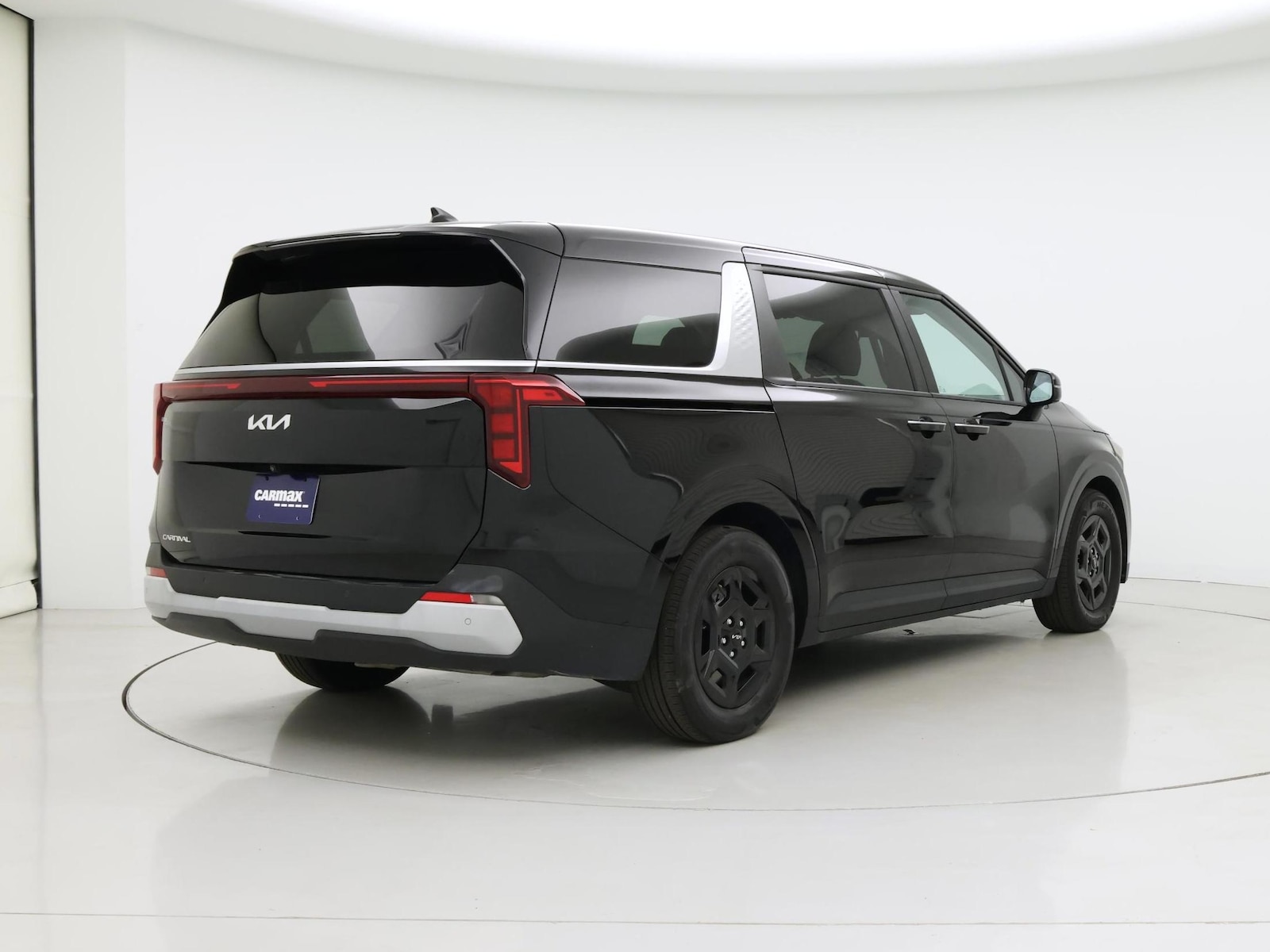 2025 Kia Carnival LXS - Photo 9