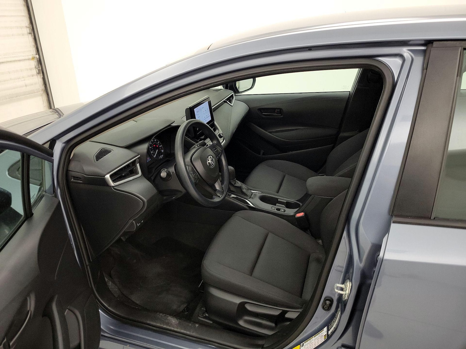 2023 Toyota Corolla LE - Photo 12