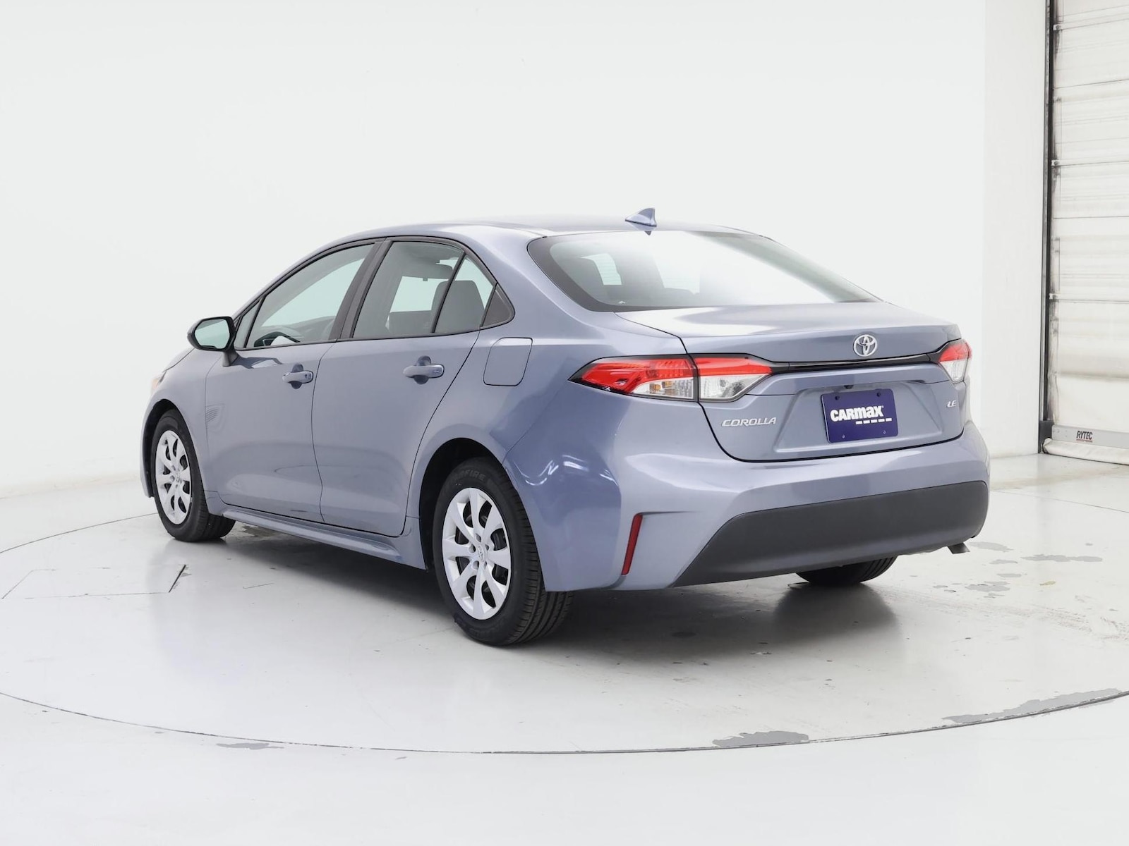 2023 Toyota Corolla LE - Photo 3