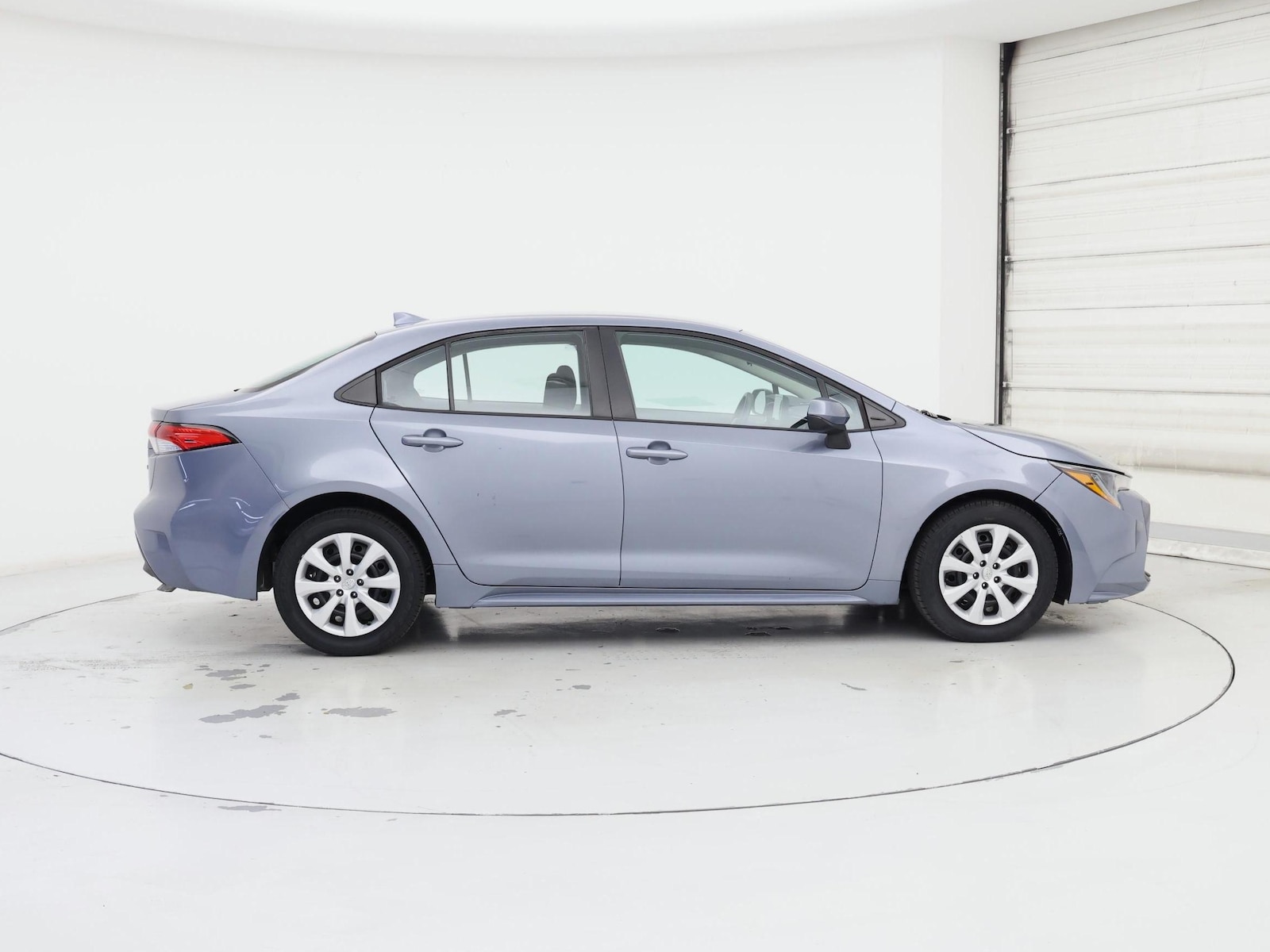 2023 Toyota Corolla LE - Photo 8