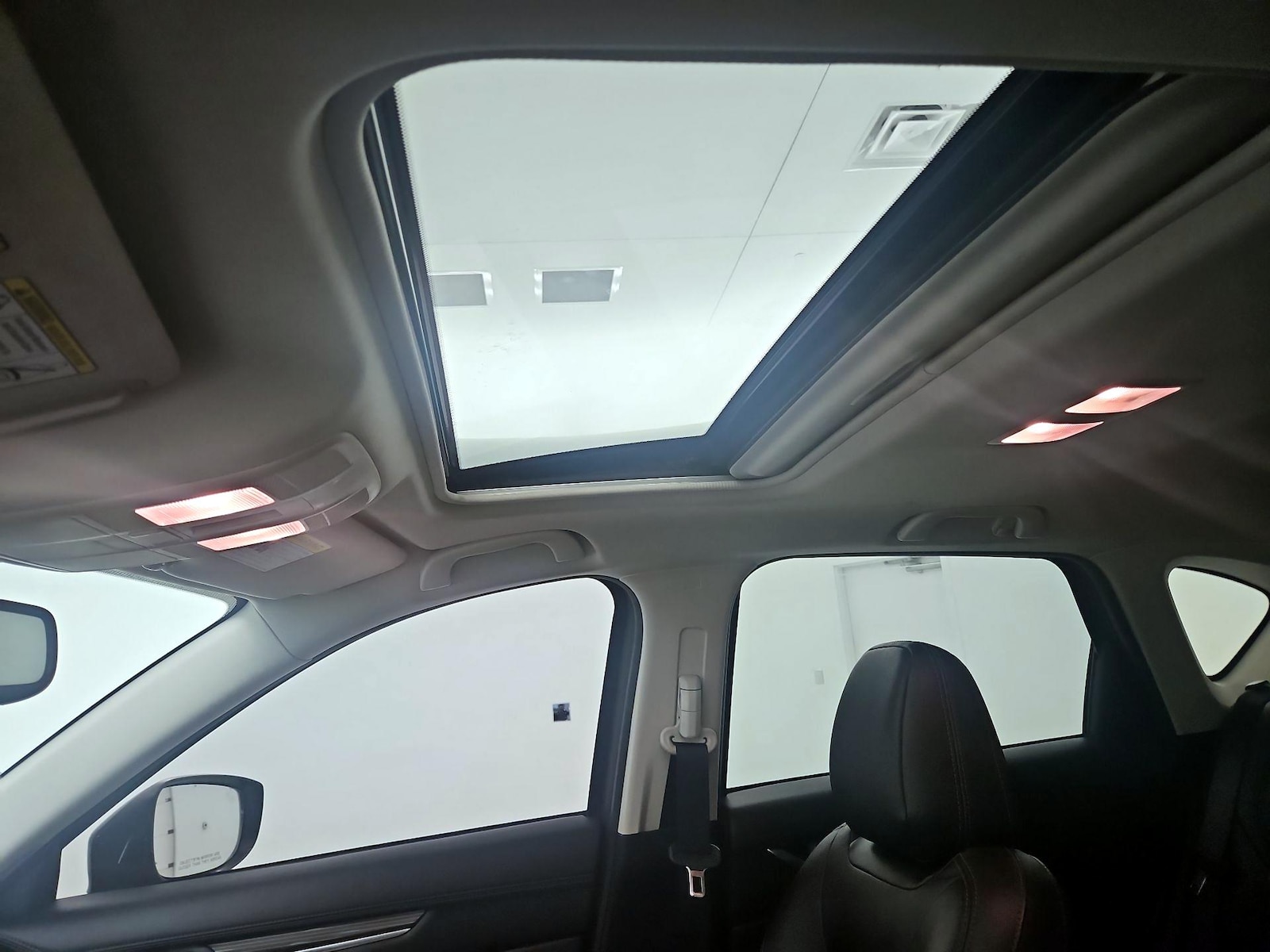 Sunroof(s) & Overhead Airbags