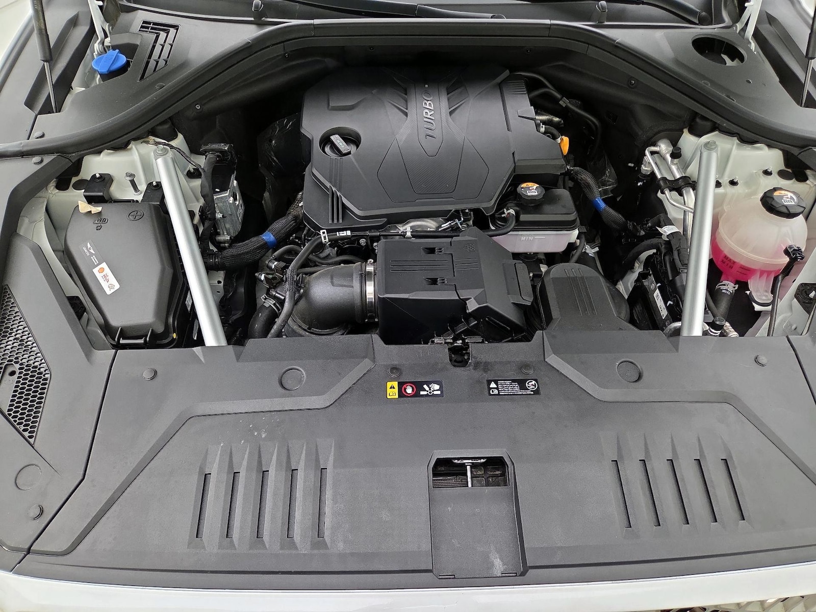 2024 GENESIS GV70 Standard - Photo 25
