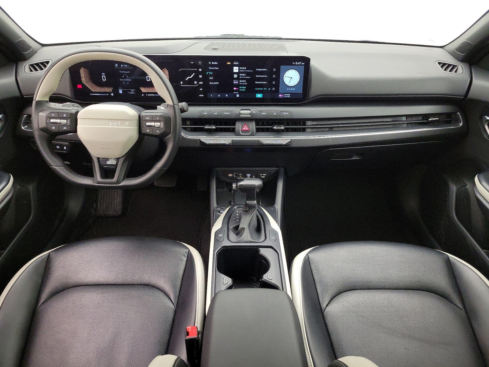 2026 Kia K4 GT-Line - Photo 10