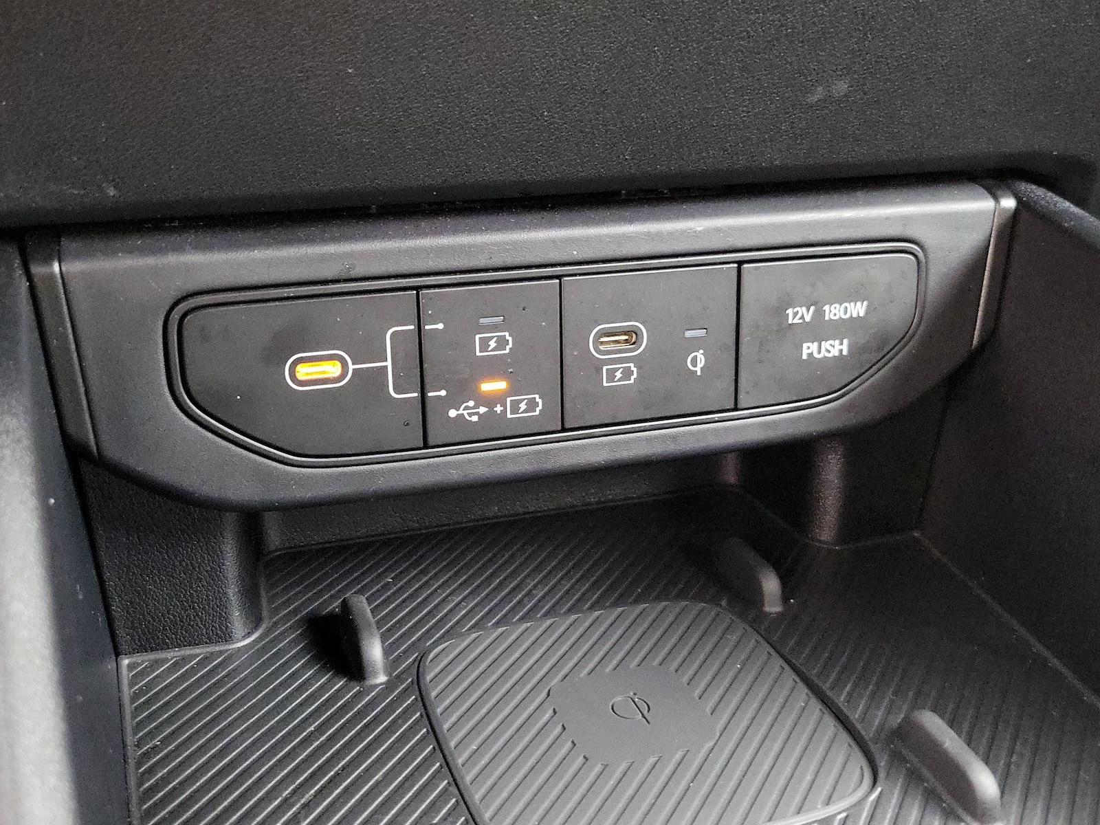 2026 Kia K4 GT-Line - Photo 19