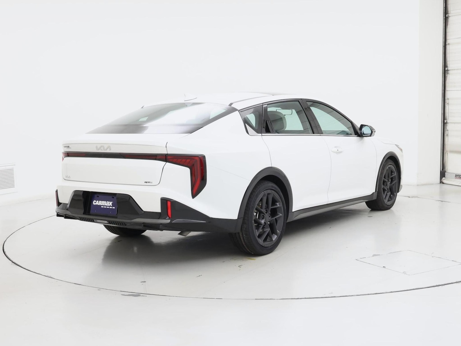 2026 Kia K4 GT-Line - Photo 9