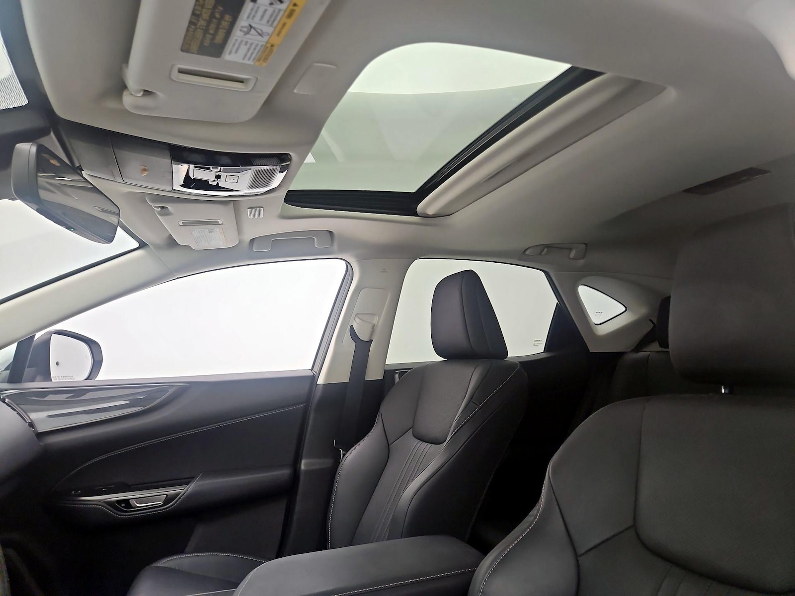 Sunroof(s) & Overhead Airbags
