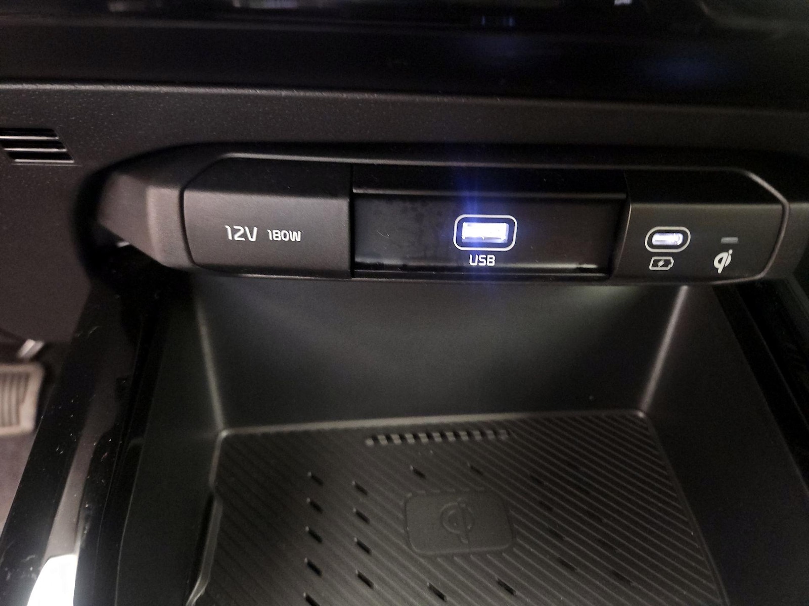 2025 Kia Niro EX - Photo 20