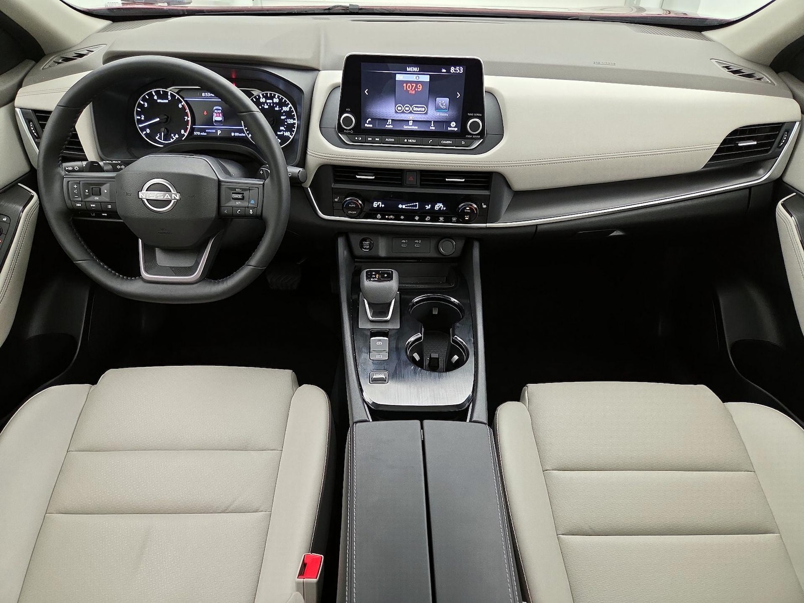 2025 Nissan Rogue SV - Photo 10