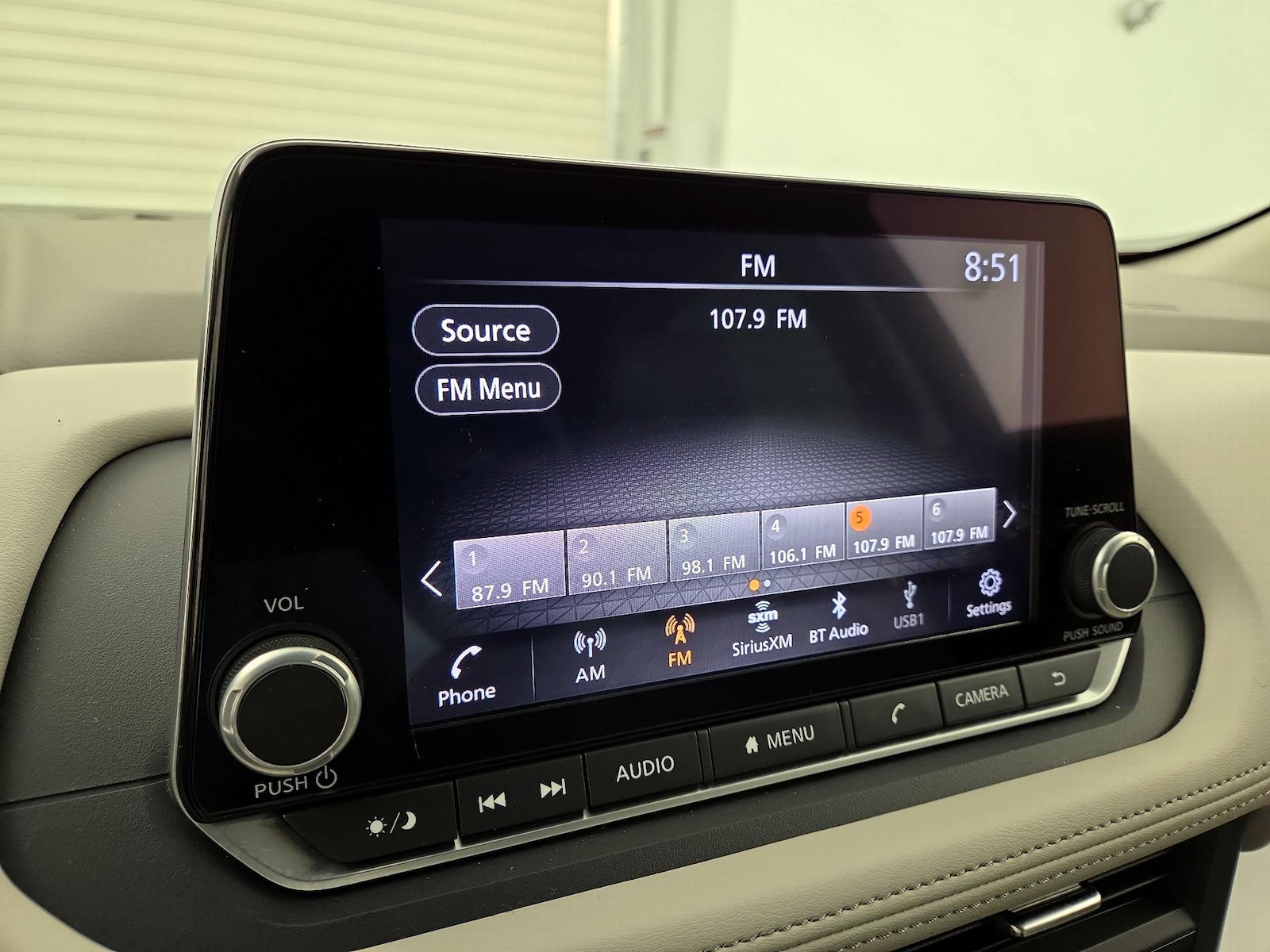 2025 Nissan Rogue SV - Photo 16