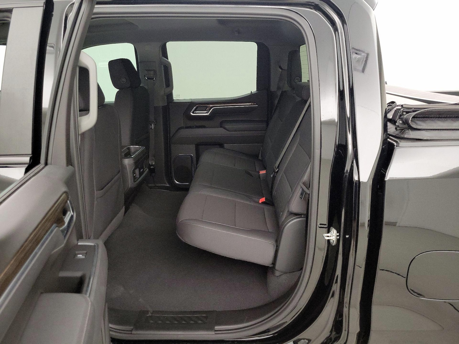2025 Chevrolet Silverado 1500 LT - Photo 21
