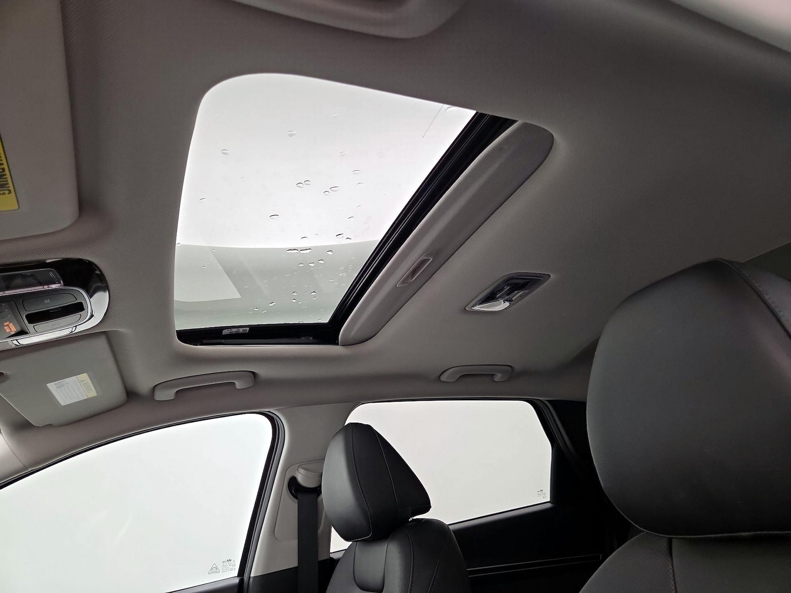Sunroof(s) & Overhead Airbags