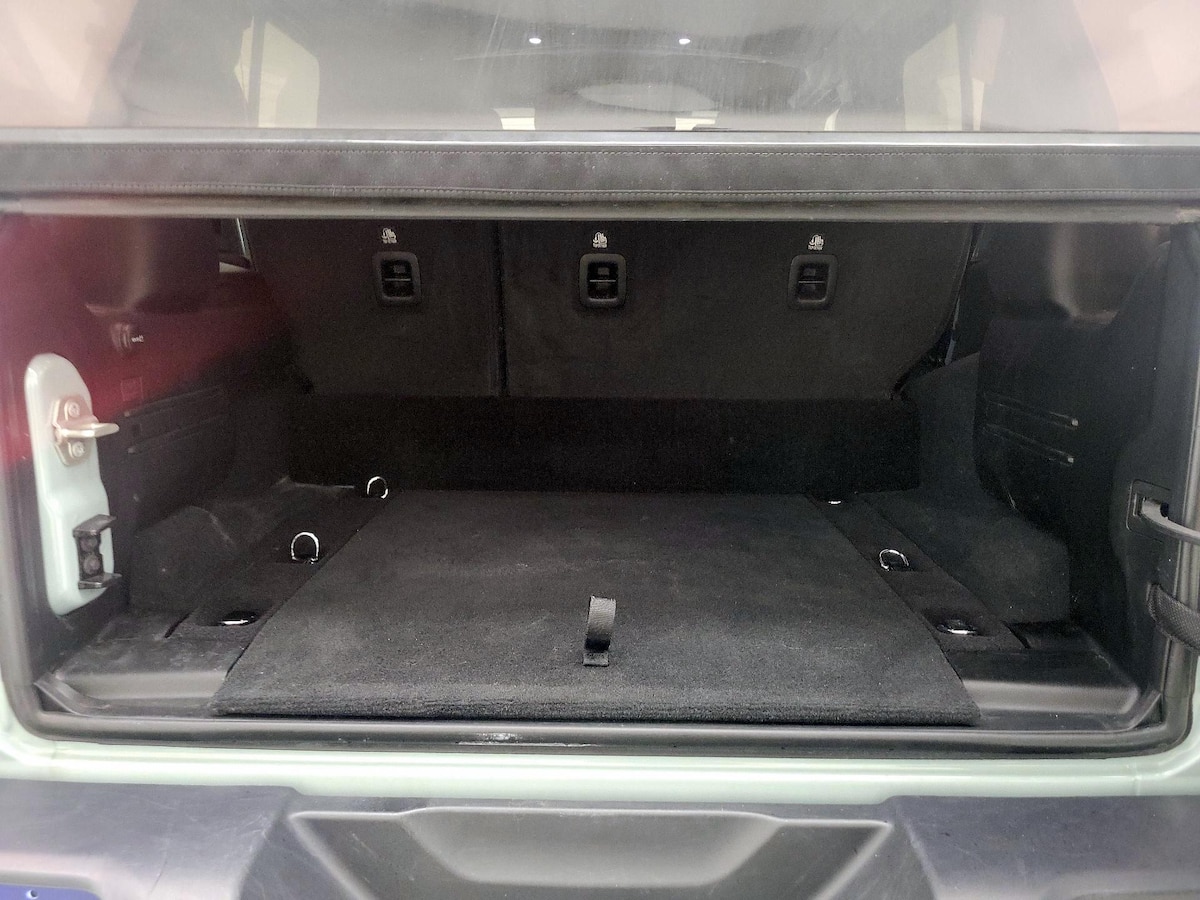 Trunk/Cargo (Seats Up)
