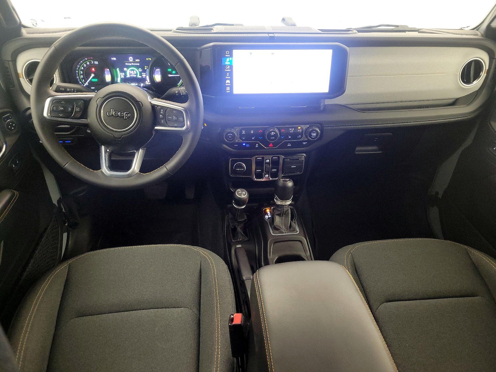 Apple CarPlay® & Android Auto™