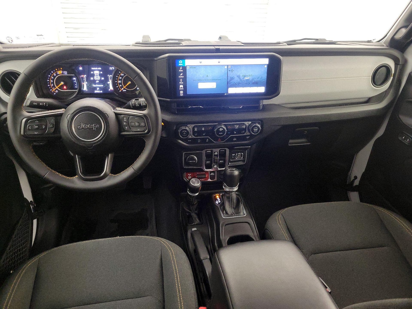 Apple CarPlay® & Android Auto™
